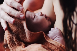 Water birth, Renee Naturally