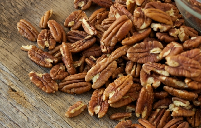 Raw Pecan Nuts, Renee Naturally Raw Pecan Nuts, Renee Naturally