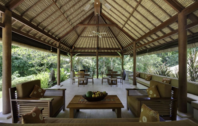 East Residence Bali, Renee Naturally