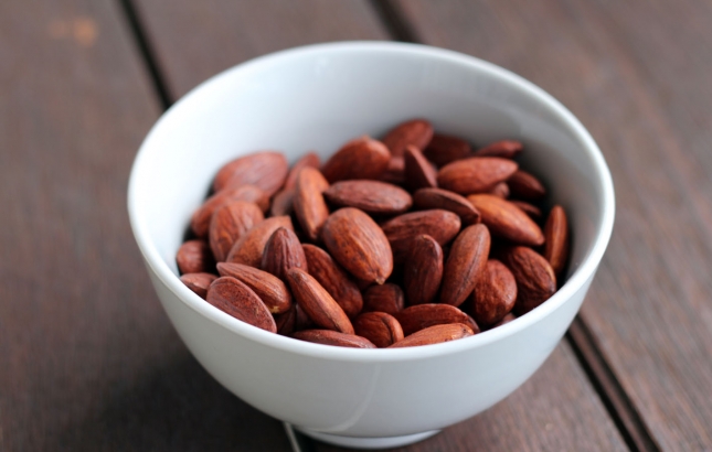 Tamari Roasted Almonds, Renee Naturally