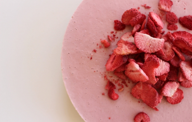 Strawberries & Cream Cheesecake