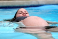 Safe Exercise During Pregnancy // By Personal Trainer Amanda Clark for Renee Naturally